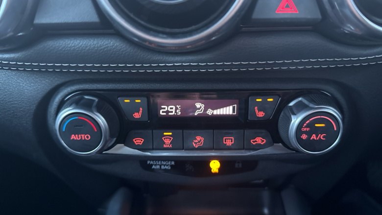 Nissan Juke 1.0 DiG-T 114 Tekna 5dr Petrol Hatchback